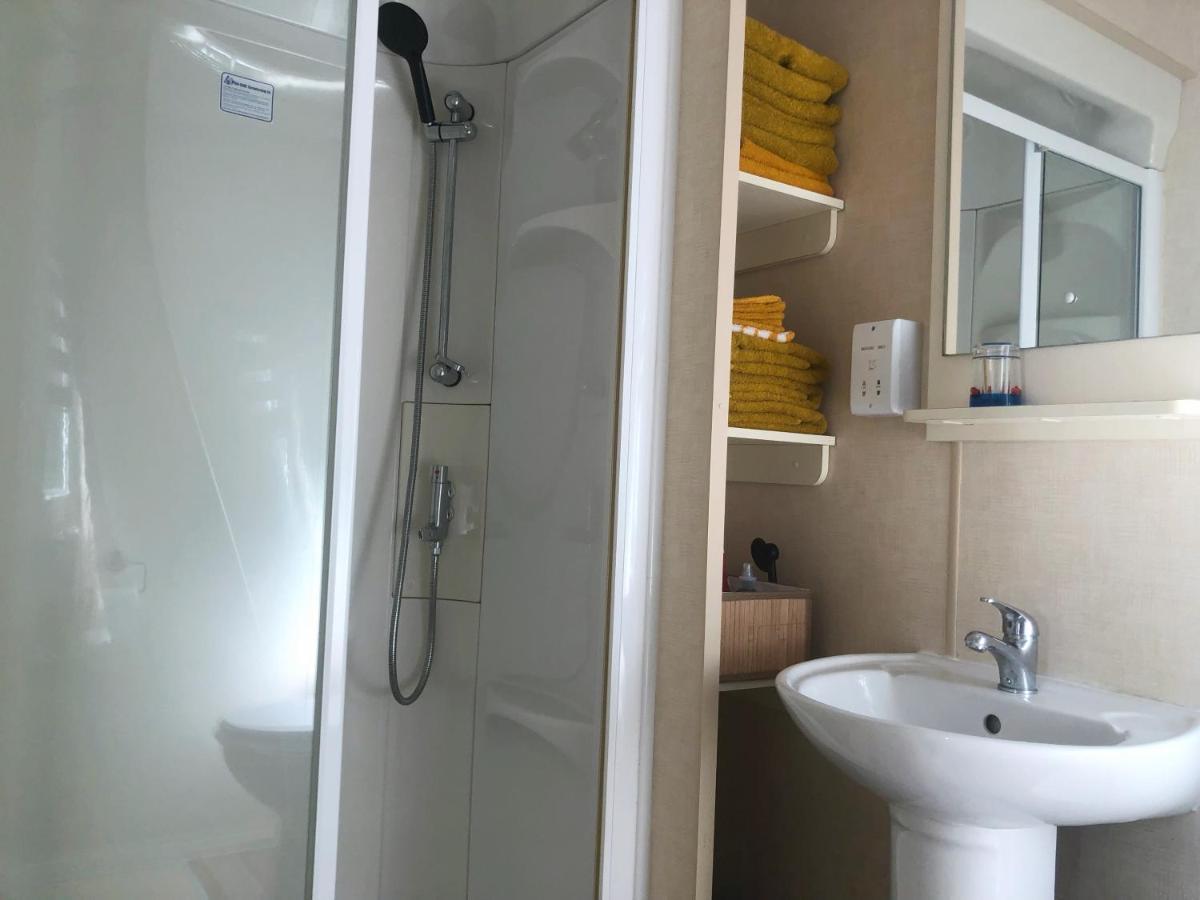 Coco Beach House Op Recreatiepark De Wielen Синт Мартен Екстериор снимка